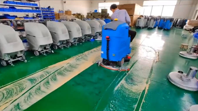 百色2023年还在用人工的物业保洁不妨试试洗地机吧